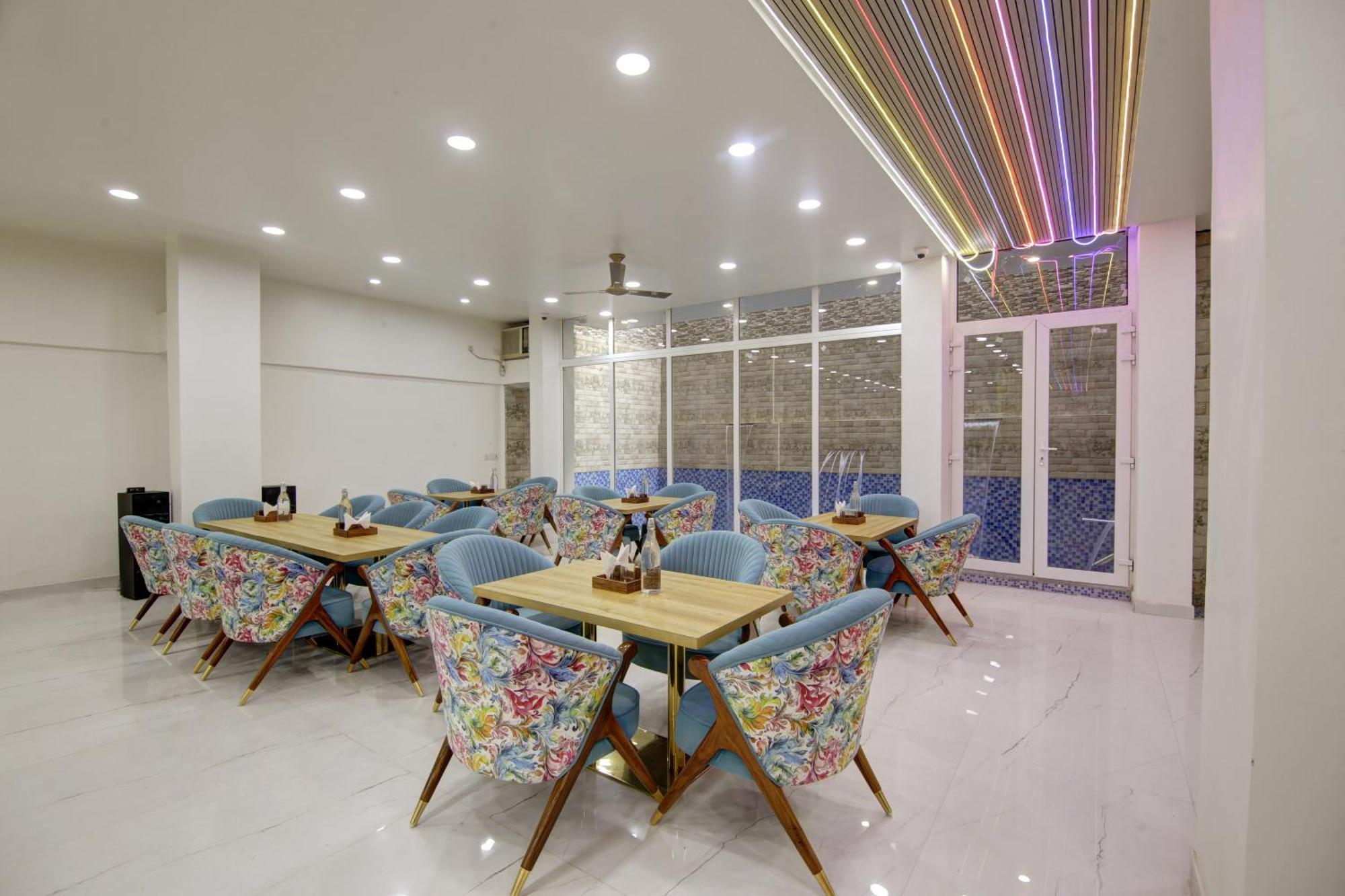 Aparthotel Anandam Club House à Gurgaon Extérieur photo